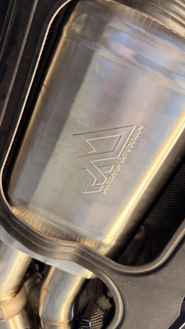 MAD BMW G90 M5 Axle-Back Exhaust